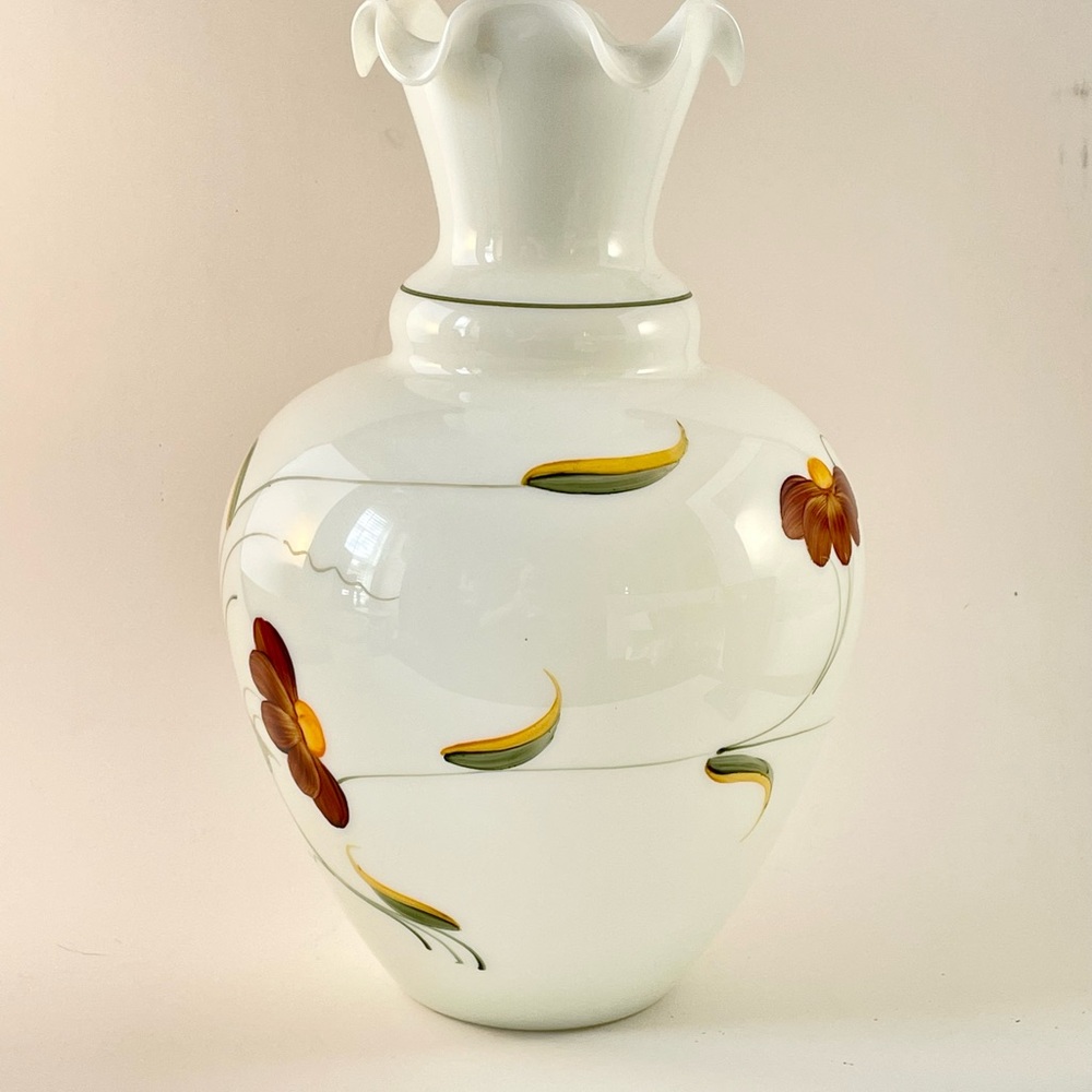 Italian Centrovetro Milk Glass Vase 11" Tall - Picture 3 of 14
